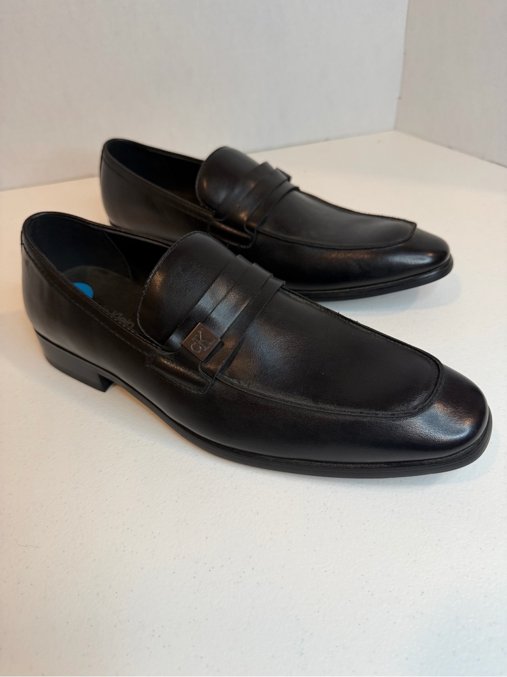Calvin Klein Men’s Black Loafers Size 10 Slip On Dress Shoes NWOT